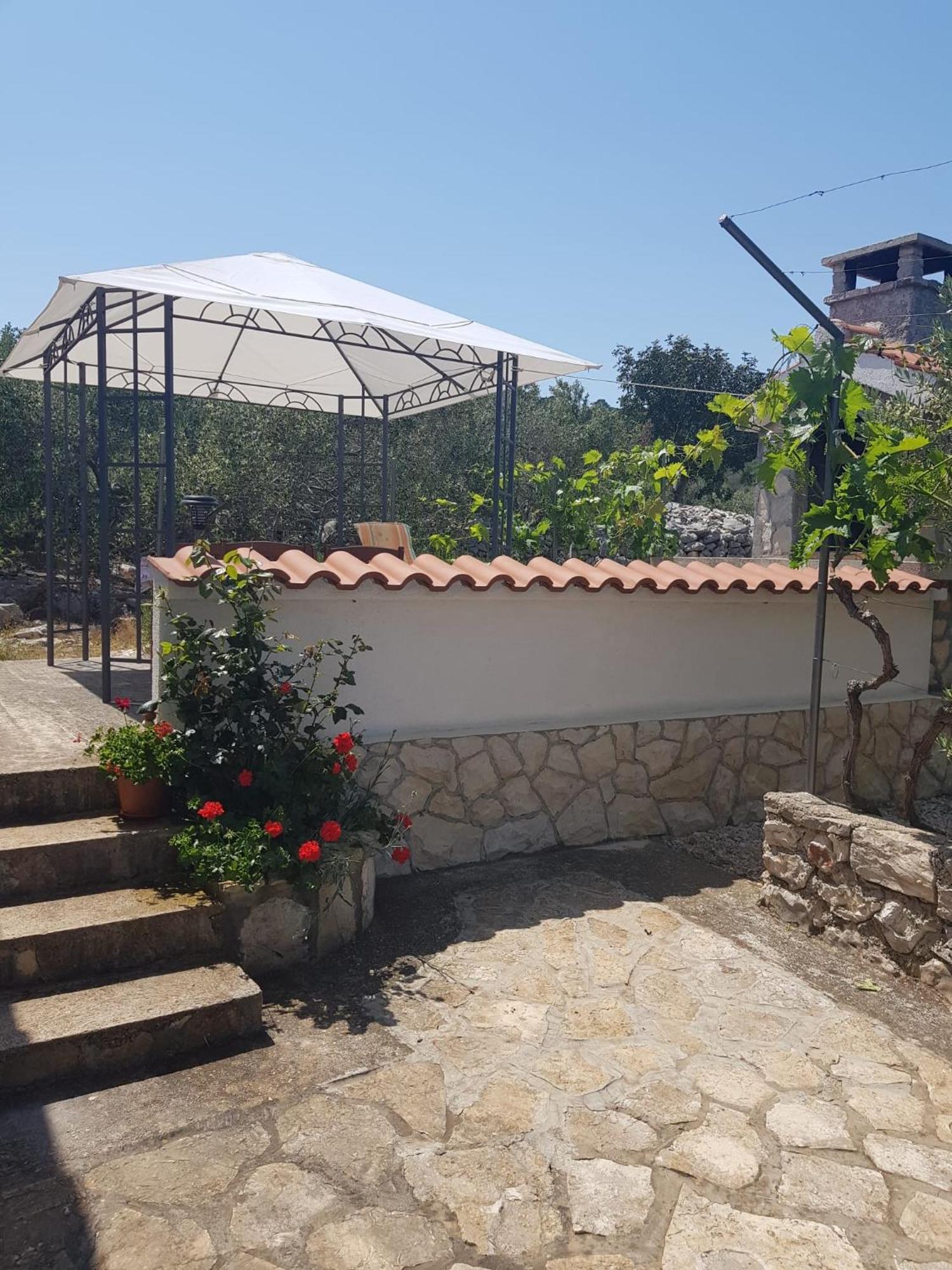 Holiday Home Nada Сали Екстериор снимка
